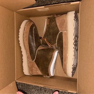 UGG Campfire Crafted Regenerate Boots